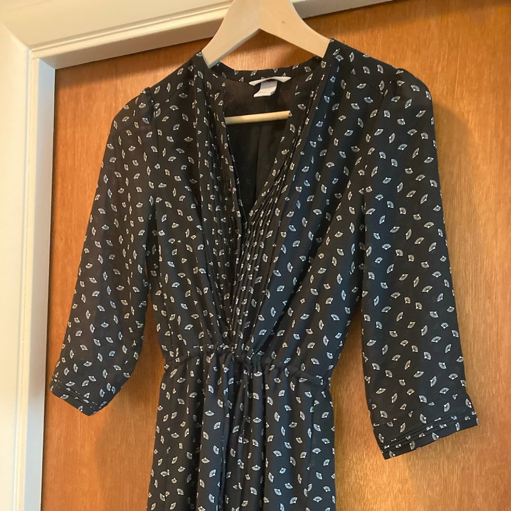 H&M Black & White Knee Length 3/4 Sleeve Dress